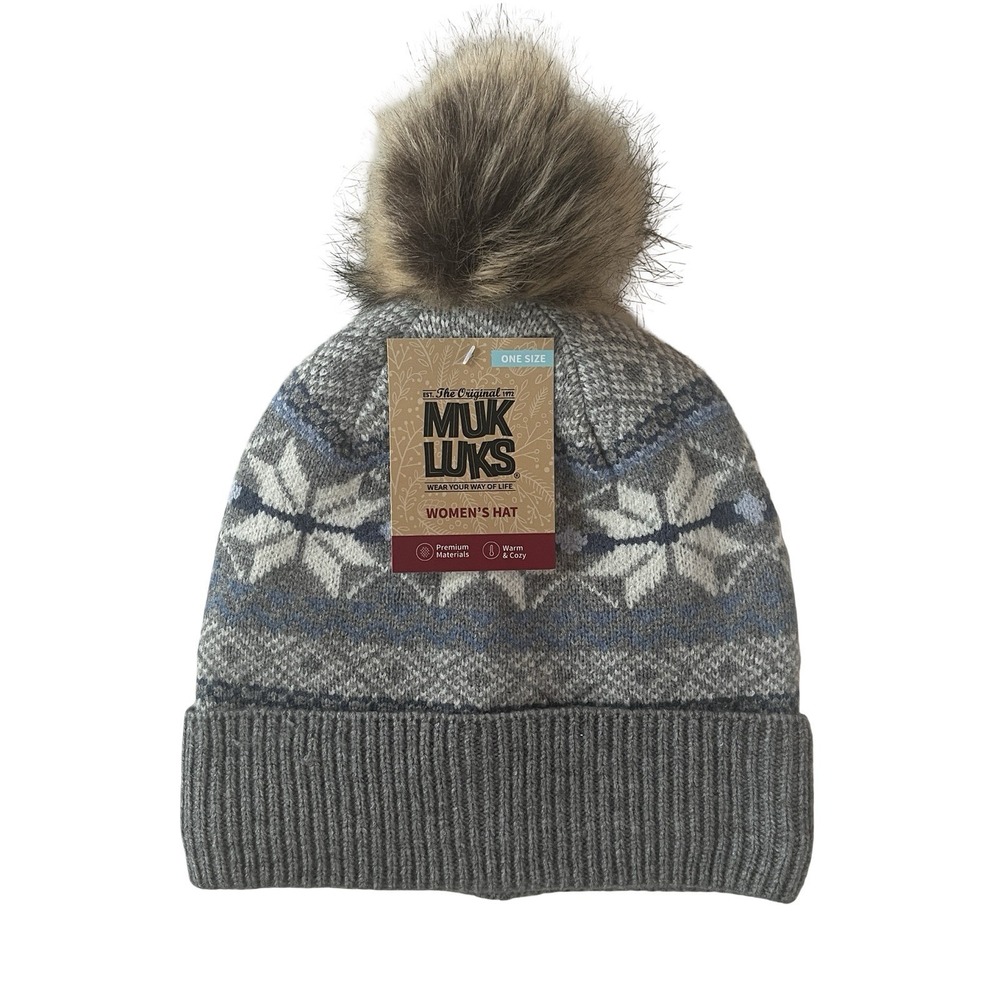 NWT Mukluks Women's Hat One Size Gray Heather Beanie Puff Ball Winter Cozy